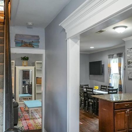 Historic Coastal Haven- Pet Friendly Fast Wi-Fi Villa Norfolk Exterior photo